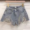 Kvinnors shorts Summer Fashion Denim Short Women High Street Style Paljetter Löst hål Tassel Kvinna Fit Wild Clothing 230314