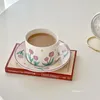 Tassen Untertassen Wudruncy Retro Lila Tulpe Kaffeetasse mit Untertasse Französisches exquisites handgefertigtes Keramikbecher-Set Nachmittagstee-Geschenk