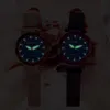 Relojes de pulsera Reloj de mujer Relojes luminosos Señoras Reloj de pulsera de cielo estrellado Pulsera de lujo Rihnestone Esfera azul Relojes de moda Para Mujer