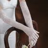 Fingerless Handskar WG054 Elegant bröllop Brudlånga handskar Tyllspets Appliqued Finger Bride Bridesmaid White Gloves Women Äktenskapstillbehör 230314