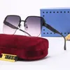 Óculos de sol de designer para mulheres e homens Modelo de moda Modelo Especial UV 400 Carta de proteção Letra de design ao ar livre liga de design superior Os óculos de sol Ciclone