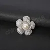 Vrouwen gesimuleerde Pearl Rhinestone broche pin clip pin Crystal holle bloemblad broches sieraden kraag dressing hijab pinnen