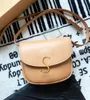 Luxurys designer Kaia Letter Logo Hobo Crossbody toalettbäv väskan kvinnor messenger sadel handväska tygväskor mens handväska äkta läderkedja koppling axelväskor rem