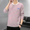 Herren T-Shirts Frühling Herbst Oansatz Langarm Unterhemd Reine Baumwolle Gestreiftes Freizeithemd Lose 5 Farben Übergroßes T-Shirt im koreanischen Stil