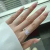 웨딩 반지 Wong 비 100% 925 스털링 실버 크러쉬 아이스 컷은 여성을위한 보석 약혼 반지를 만들었습니다.