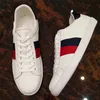 Luxury Designer Shoes Men Women White Luxury Designer Sneaker Lace Up Up Sneakers de couro genuíno Moda feminina designer casual tênis KKH55FH