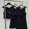 Womens Vest Tees Designer Femmes Sexy Bustier Chemises Sans Manches Slim Tshirt Summer Lady Respirant Tops Courts