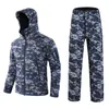 Tute da uomo Giacca mimetica da uomo Set Outdoor Pelle di squalo Soft Shell Giacca a vento Impermeabile Abbigliamento da caccia Set Abbigliamento tattico militare 230314