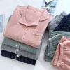 Damen-Nachtwäsche, 100 % Baumwollgaze, Paar-Pyjama, leichter Krepp, langärmelige Hose, Pyjama-Set, gestreift, Revers, Loungewear, 2-teilig, Frühlings-Nachtwäsche, 230314