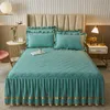 Säng kjol lyxig grön quiltad sängfläck på sängen queen size-säng kjol enstycke antislipp sängark med 45 cm höjd kjol hem textilier 230314