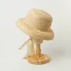 Cappelli a tesa larga Cappelli a secchiello per bambini Rafia lavorata a mano a maglia retrò Cappelli da sole a sommità piatta per ragazze e ragazzi Protezione solare da viaggio estiva Cappello di paglia per vacanze con allacciatura 230314