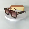 Helle schwarze Sonnenbrille Männer Frauen Designer Sonnenbrille Vintage quadratische Mann Frau Brille Uv400 Brillen