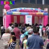 Magasin de friandises de carnaval gonflable géant rose/stand de concession/stand de crème glacée au pop-corn avec ventilateur