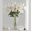 Decoratieve bloemen 3 stcs Simulatie 3 Hoofdjes Lily Flower Bouquet Real Touch Diy Wedding Familie Outdoor Decoratie Ideeën Office Decor