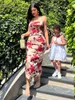 Sukienki swobodne Hawthaw Women Floral Printed Bodycon Party Beach Vacation Midi Dress Streetwear Summer Ubrania hurtowe Przedmioty dla biznesu 230313