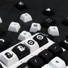 132 Nyckel PBT SYE-SUB-profil PrintStream Custom XDA KeyCap för MX Switch-spelmekaniska tangentbord Black White Key Caps