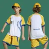 2023 I più nuovi bambini Imposta Designer Tracksuis Sport all'aria aperta Tuta da basket Set da due pezzi Ragazzi Jersey traspirante Set da calcio Abbigliamento sportivo