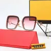 Luxus-Designer-Sonnenbrillen von hoher Qualität 20 % Rabatt auf Overseas Street Travel Fashion-Brille 7065