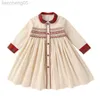 Robes de fille enfants filles Vintage espagnol princesse robe à carreaux pour le nouvel an 2023 fille élégante robe smockée à la main automne enfants viennent W0314
