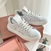 Scarpe casual di lusso da donna sneakers firmate moda piccole scarpe bianche 2023 nuovissime allacciature basse fatte a mano vecchie scarpe da ginnastica da corsa all'aperto in pelle retrò 35-40