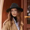 Beretti vintage autunno inverno inverno cappello per le donne grandi brim brim khaki khaki decorazione della catena jazz tappo per abito formale fedora