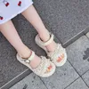 Spor ayakkabı kız sandaletleri 2023 yaz prenses beyaz inci platformu bebek plaj ayakkabıları kaymaz düz gündelik g945 230313