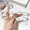 10% rabatt på lyxdesigner Nya män och kvinnors solglasögon 20% rabatt på ZS52062 Square Tiktok Small Face Anti Blue Light Eyebrow Half Frame Glasses Eyes