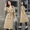 Женские траншеи Coats 2023 Осенние дамы модная тенденция элегантная и удобная длинная пальто