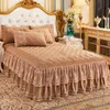 Bed Skirt Gray Beige Luxury Velvet Bedspread Thick Home Wedding Bed Skirt Bed Sheets Embroidery Cotton Lace Pillowcase Bed Spreads 230314