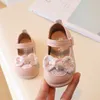 First Walkers Children's Walking Shoes Baby Princess Bow First Walker Shoes For Kids Girls Soft Sole Leather Shoes Baby Stuff 230314