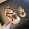 Chaussures pour bébés en bas âge, chaussures en toile pour bébés filles, baskets de printemps pour garçons, antidérapantes, chaussures de premiers pas avec ours de dessin animé 230314