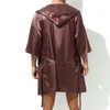 Hommes Peignoirs Hommes Peignoir À Capuche Shorts Ensemble Pyjama Robe De Nuit Robe Robe Mâle Soie Satin Chemise De Nuit Kimono Peignoir Vêtements De Nuit Maison Robe Hommes 230313