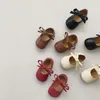 Primi camminatori nati Neonate Scarpe da principessa Fiocco per bambini Antiscivolo Suola morbida Pu Flat First Walker Accessori per neonati morbidi Scarpe Mary Jane 230314