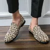 Fashion Driving Shoes Slip-on Lazy Loafers Leopard print Suede Causal Moccasin Comfortable Mules Men Pointed Retro Social Shoes