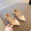 Sandales filles chaussures en cuir chaussures habillées pour enfants bébé enfants bout pointu sandale sans lacet chaussures de plage tout-petits