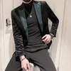 Ternos masculinos Cavalo de ponta de luxo de outono botão único Slim Fit Men Menas Formal Jackets Moda Vestido de Escritório Social Blazers
