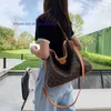 2023 Mode M45522 Geprägtes geflochtenes Handgelenk Metall gravierte Zugkette Lady Hochwertiges genarbtes Leder Hobo-Tasche Umhängetaschen Handtasche showecomfort01