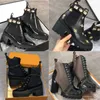 Designer Martin Desert Boot High Heels ankelstövlar Kvinnor Läderskor Vintage Print Jacquard Textil Classic Platform Flat Ankle Boot Shoes 35-42 med Box No013