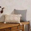 Handgemaakte kussensmeisje Tassel Flocking Cover 3D Plaid Borduursel Bedm bed decor Jacquard Pillowcase Lumbar