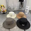 Hoeden met brede rand Emmerhoeden Koppels Zomer Designer Emmerhoeden Heren Effen Bergbeklimmen Vakantie Reizen Schaduw Letter Print bucket hat