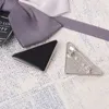 Fashion Designer Broochs For Women Luxurys Brand Pins Brooches Triangle Jewerly Brooch Silver Letters Pin For Suit Dress Pins