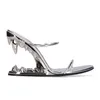 Zapatillas de diseñador Mujeres Colmillos Perfilados Tacones altos Sandalias con punta abierta Zapatos de estilo de galvanoplastia de metal