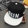 Hip Hop Men and Women Baseball Peaked Cap Stars Samma modepar Casual Caps Partihandel