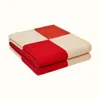 Nieuwe kleur 90% sinaasappelwol deken en kussen dikke dikke huisbankdekens Big Size 135170cm 1,5 kg deken