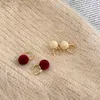 Hoopörhängen Adolph 2023 Plush Ball for Women French Eartrop Minimalist Tiny Huggies Earring Wedding Fashion Jewelry