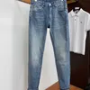 Jeans pour hommes Designer Mens nts shorts jeans de designer Lettre Brodée Jambe Droite Mode Lâche Luxe Casual Zipper Acss Control Wash Denim survêtement pour hommes OZ6U