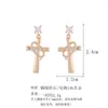 Boucles d'oreilles créoles 2023 Design Sens Niche Croix Zircon Perle exquise Surround Personnalité tridimensionnelle Boucle d'oreille quotidienne Tendance Style de rue