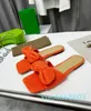 2023 Модные скользящие сандалии тапочки для мужчин с оригинальным ящиком горячим дизайнером Unisex Beach шлепанцы Slipper Top Caffice Eru 36-42 0321