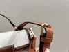 Mode Tote Handtas Women Bag Voer Logo Schoudertas Designer Cowhide Canvas Contrast Flap Metal Buckle Logo Grote capaciteit klassieke messengerzak