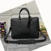 Luxurys Men Business Briefcase Shoulder Voyage Handbagコンピューターバッグ本革のメンズ品質のハンドバッグトート郵便袋のメッセンジャーバッグラップトップバッグ